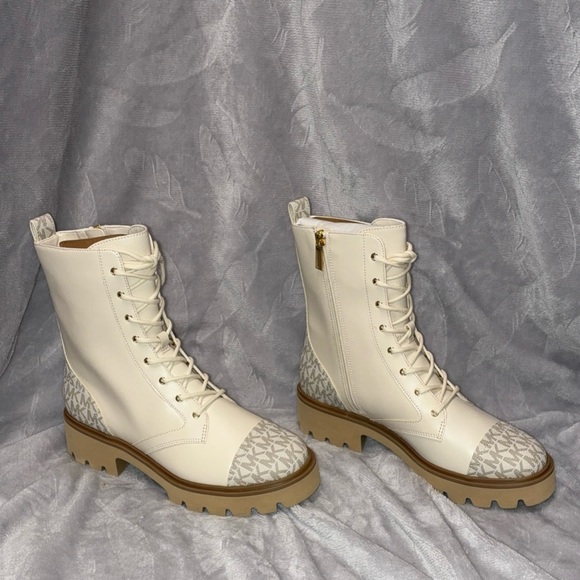 Michael Kors Signature Combat Boots in Vanilla, Women’s Size 8, New in Box - Picture 3 of 9